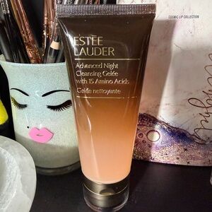 Estée Lauder Advanced Night Cleansing Gelée